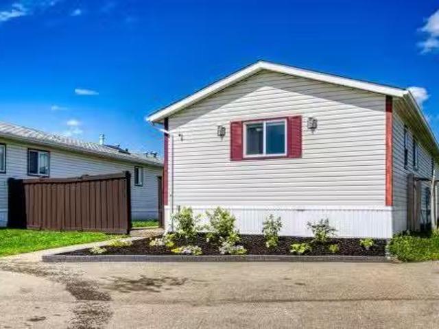 9507 108B Avenue, Clairmont, AB, T8X 5B5 house for sale Lis.