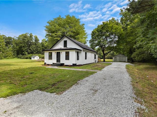 9509 Line Fence RD
