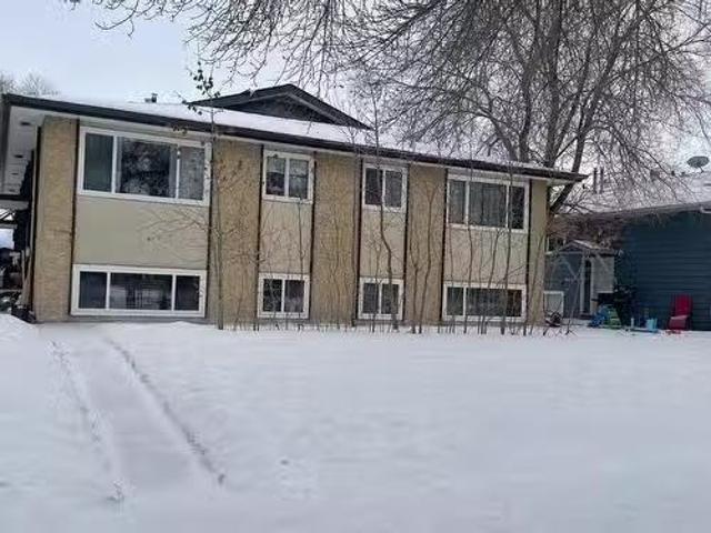 9509 99 Avenue, Fort Saskatchewan, AB, T8L 1R4 house for sal.