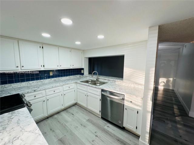 9501 Seagrape Dr, Unit 101, Davie, FL 33324 | MLS #A11982