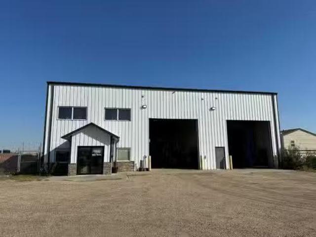 9502 154 Avenue, Rural Grande Prairie No. 1, County Of, AB, T8.