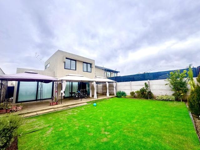 $ 950.000 Casa en Arriendo en Padre Hurtado 3 dormitorios 3 baños / Gestión y Propiedad