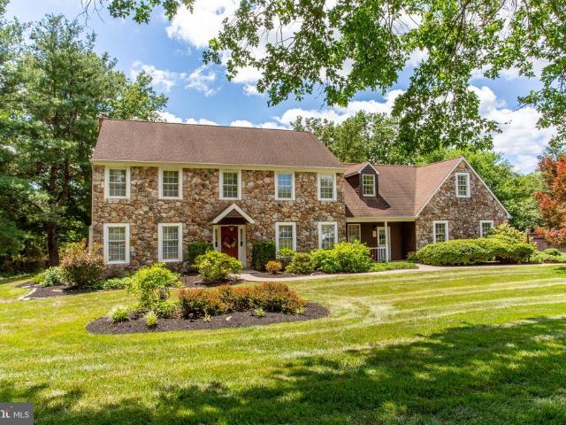 950 Camelot Road