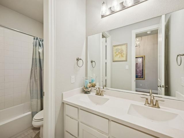 950 Gentle Knoll Lane, Prosper, TX