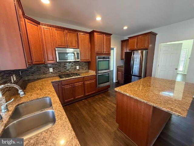 950 Grouse Pointe Drive
