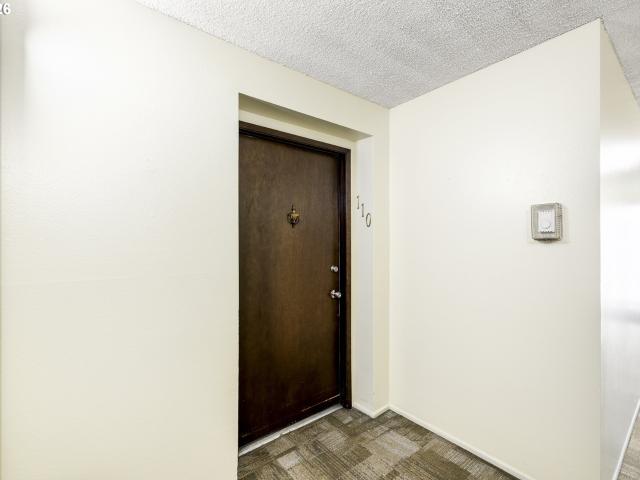 950 evergreen rd # 110