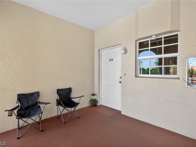 950 Hancock Creek S Blvd, Unit 425, Cape Coral, FL 33909 | MLS #2026017