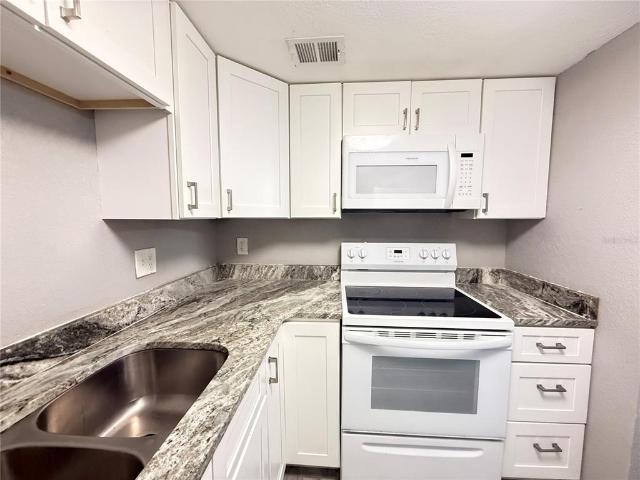 950 Lake Destiny Rd, Unit B, Altamonte Springs, FL 32714 | MLS #O6398