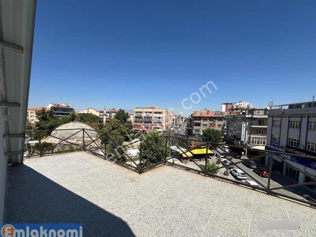 95162 emlaknomi'den Çarşı Merkezde 2+1 Kiralık Daire Ve Ya Ofis