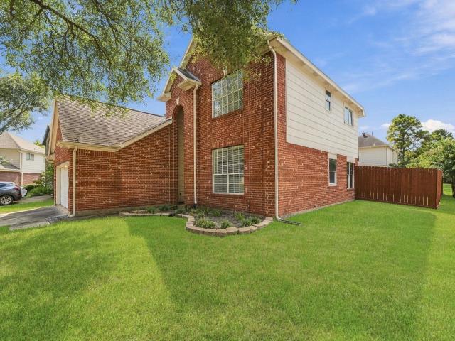 9511 Goldenglade Circle