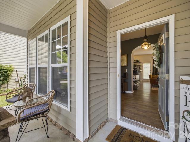 9511 Long Hill Drive