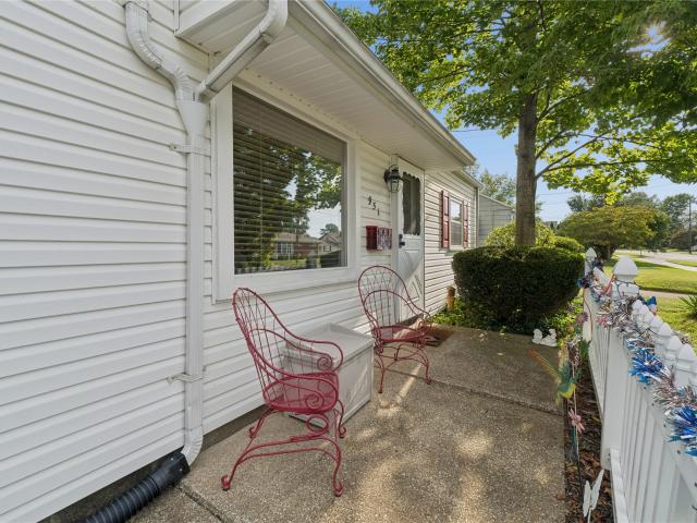 951 W 34TH Street