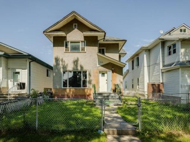 9526 A Avenue Nw, Edmonton, AB, T5H 0S8 house for sale | Listing ID E4500 | Royal LePage