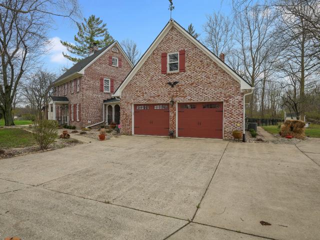 9523 E Southport Road