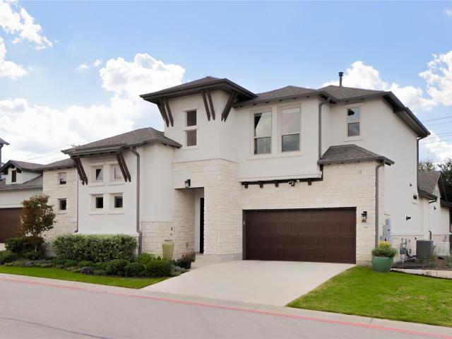 952 Indian Hawthorne Dr