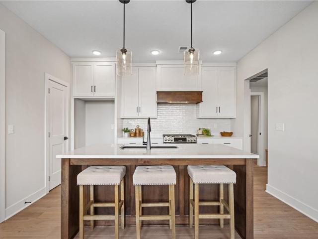9537 Jupiter St, Lenexa, KS 66219 | MLS #2548