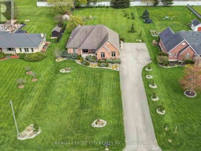 9538 Tower Road, Central Elgin, ON, N5P 3S7 house for sale | Listing ID X13746 | Royal LePage