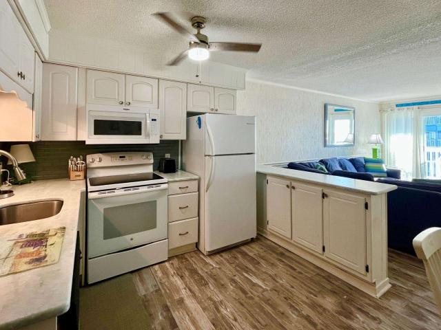 9530 Shore Dr. 1D