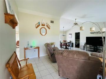 9532 Galaxie Cir, Port Charlotte, FL 33981 | MLS #D6147