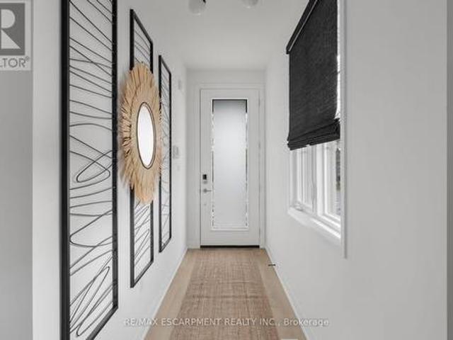 953 Clare Avenue, Welland, ON, L3C 3C2 house for sale | Listing ID X13159 | Royal LePage
