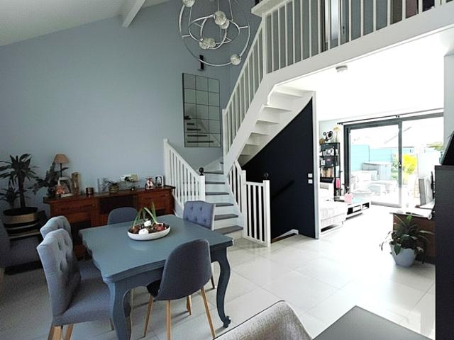 95420 MAGNY EN VEXIN, Maison 8 pièces,120m2, grand séjour, 4 chambres, garage, jardin clos