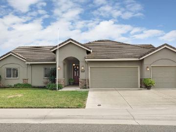 954 Stampede Trail, Galt, CA 95632 | MLS #226072