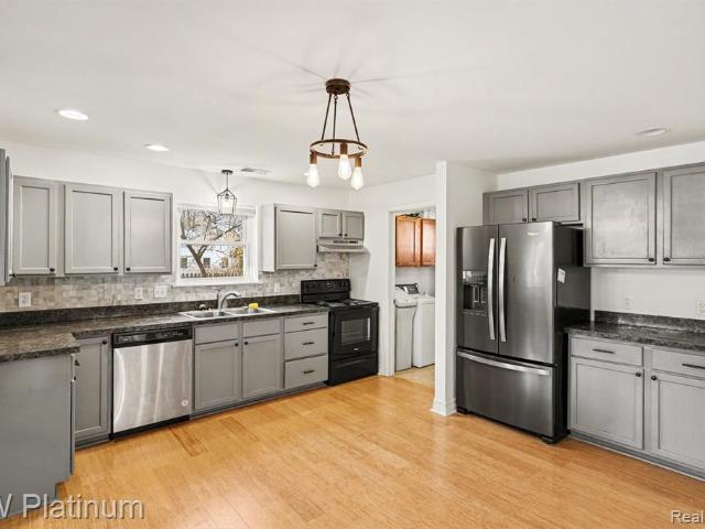 9557 Main Street