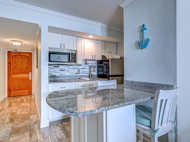 9550 Shore Dr. 820