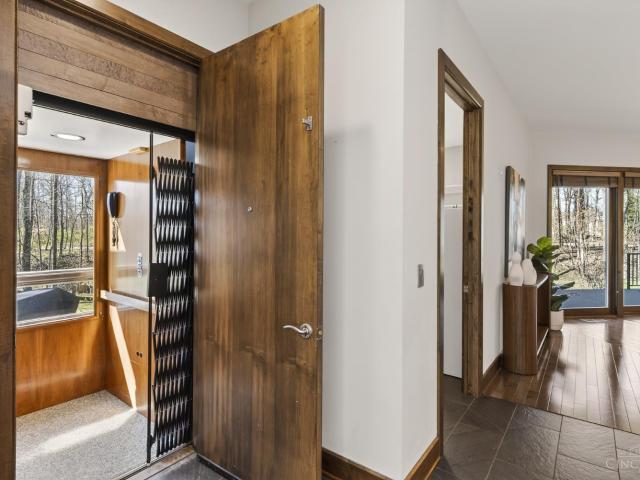 9550 Tall Trail