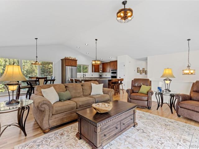 9552 Pine Springs Drive