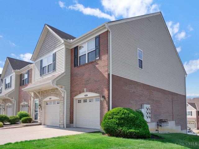 955 Crossing Pointe