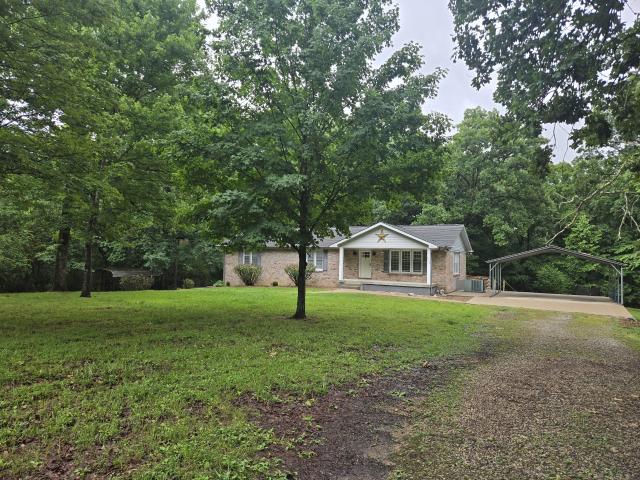 955 Dogwood Dr