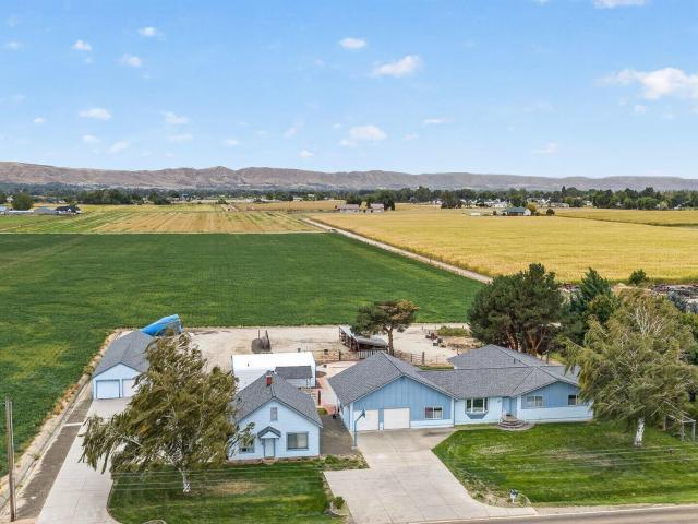 955 E Black Canyon Hwy