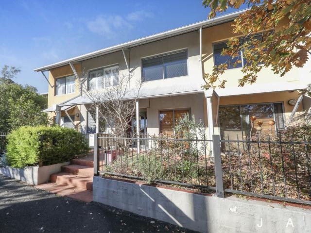 9/55 Moreland Street, FOOTSCRAY | Jas Stephens