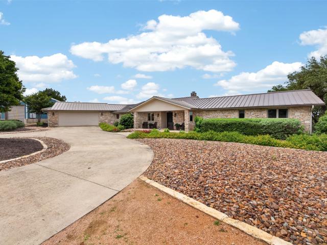 955 Skyline Drive