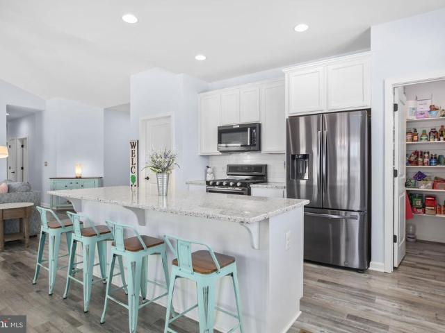 9564 blackbird loop