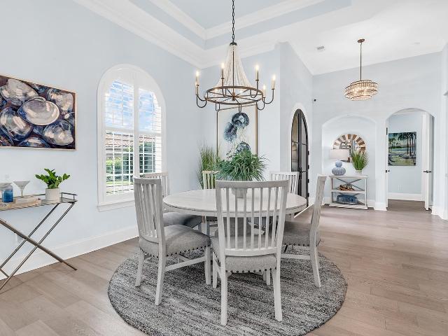 9569 Lugano Ct