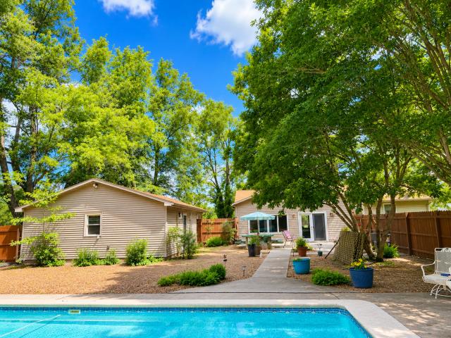 956 Country Club Road