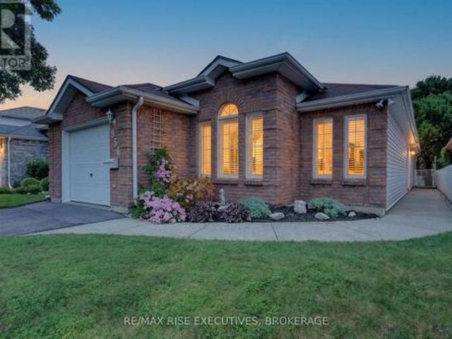 956 Ringstead Street, Kingston City Southwest, ON, K7M 8V2 house for sale | Listing ID X13572 | Royal LePage