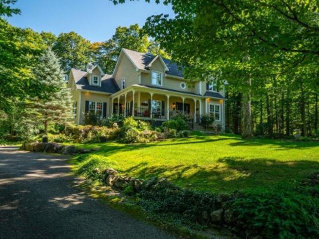 956 Rue De La Voie Du Bois, Prévost, QC, J0R 1T0 house for sale | Listing ID 24363 | Royal LePage