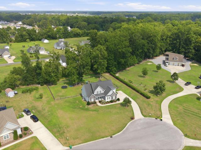 957 Bedford Heights Drive