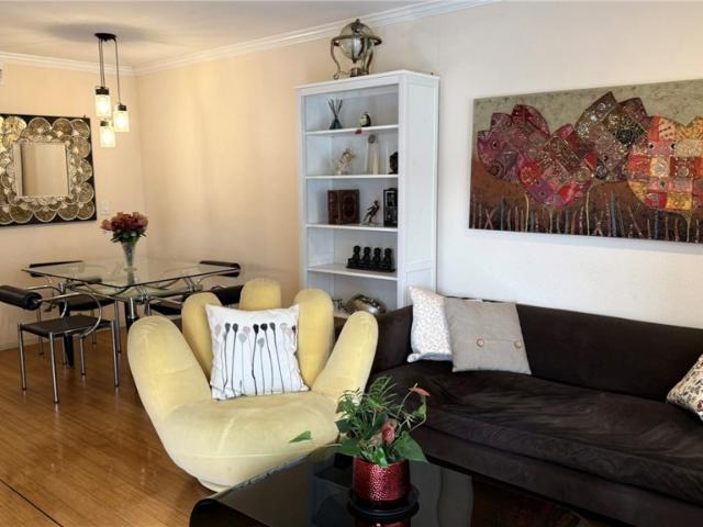 957 S Gramercy 203