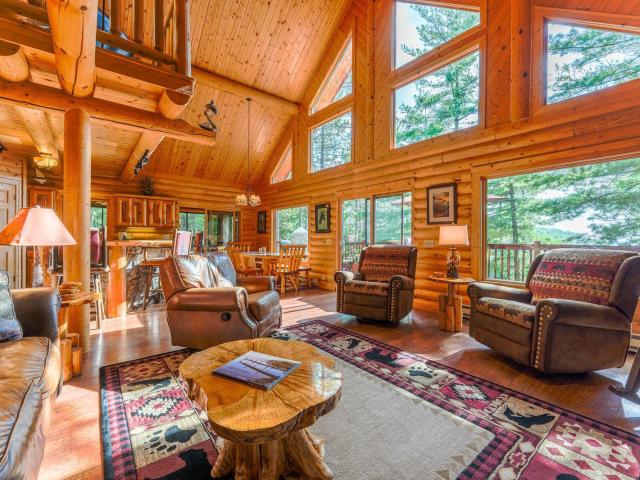 95822 Pine Island