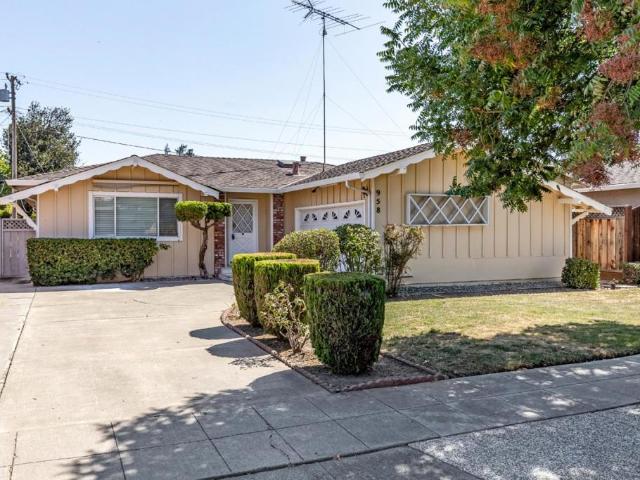 958 Camellia Way