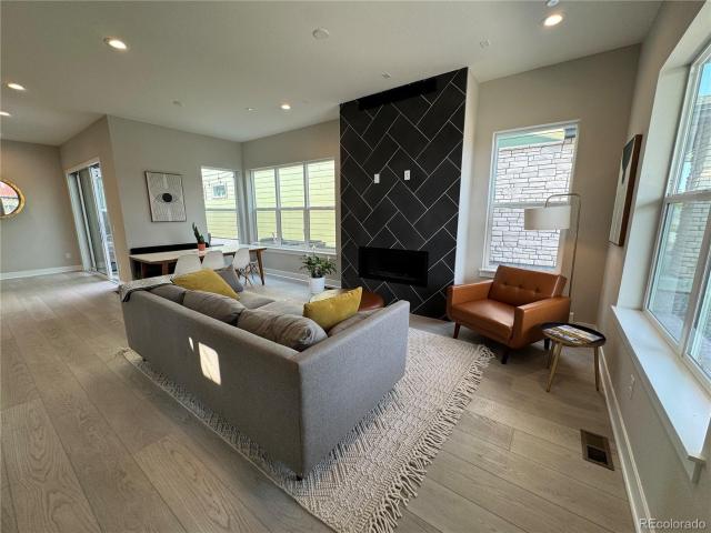 958 Superior Drive