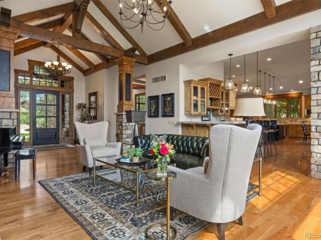 958 Westchester Circle