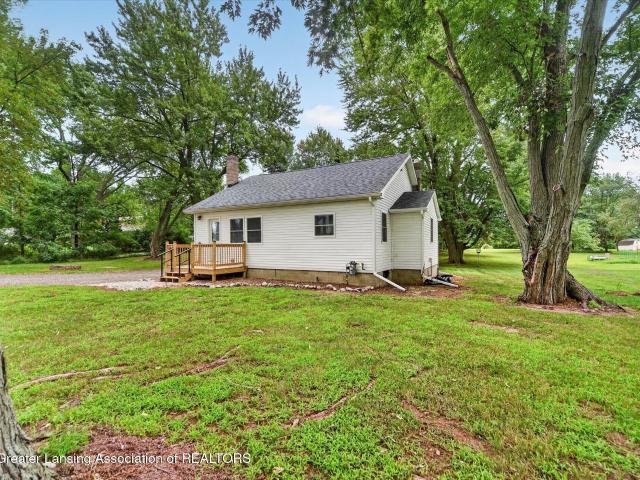 9595 W Grand River Highway