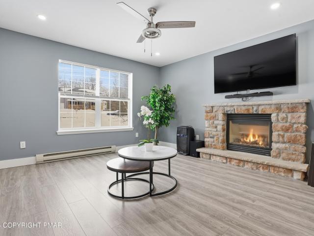 959 Cricket Ln, Long Pond, PA 18334 | MLS #PM 138903
