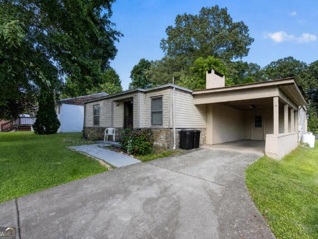 959 Hillcrest Drive