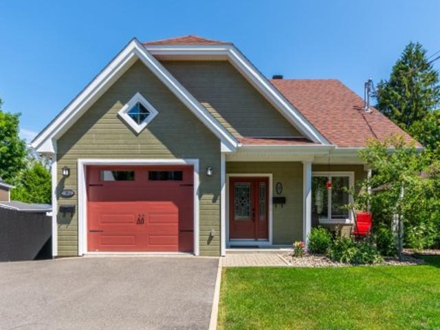 95 95A Rue St Antoine, Sainte Agathe Des Monts, QC, J8C 2C8 house for sale | Listing ID 11851 | Royal LePage